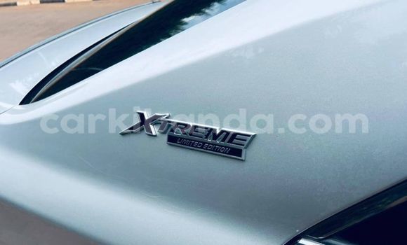 Nunua Ilio tumika Toyota Mark X Fedha Gari ndani ya Kampala nchini Uganda Nunua Ilio tumika Toyota Mark X Fedha Gari ndani ya Kampala nchini Uganda