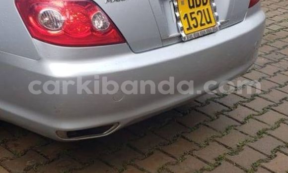 Nunua Ilio tumika Toyota Mark X Fedha Gari ndani ya Kampala nchini Uganda Nunua Ilio tumika Toyota Mark X Fedha Gari ndani ya Kampala nchini Uganda