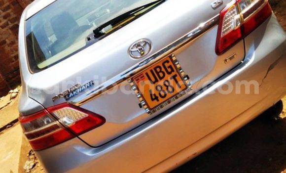Nunua Ilio tumika Toyota Premio Fedha Gari ndani ya Kampala nchini Uganda Nunua Ilio tumika Toyota Premio Fedha Gari ndani ya Kampala nchini Uganda