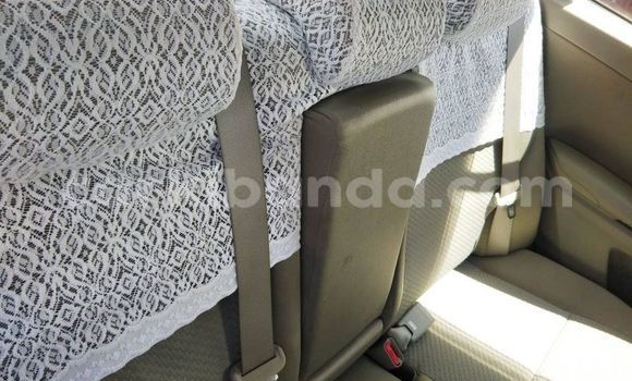 Nunua Ilio tumika Toyota Premio Fedha Gari ndani ya Kampala nchini Uganda Nunua Ilio tumika Toyota Premio Fedha Gari ndani ya Kampala nchini Uganda