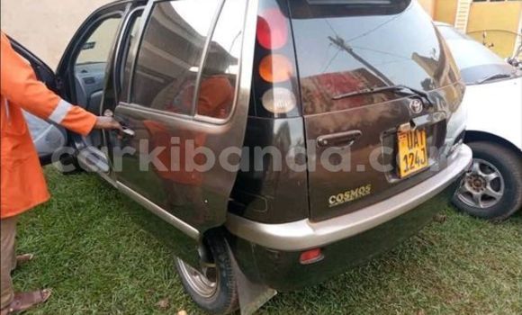 Nunua Ilio tumika Toyota Raum Brown Gari ndani ya Kampala nchini Uganda Nunua Ilio tumika Toyota Raum Brown Gari ndani ya Kampala nchini Uganda