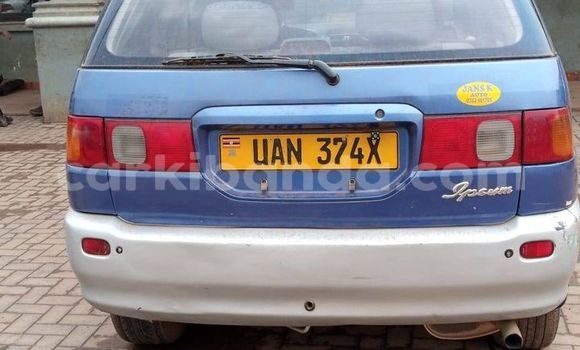 Nunua Ilio tumika Toyota Ipsum Bluu Gari ndani ya Kampala nchini Uganda Nunua Ilio tumika Toyota Ipsum Bluu Gari ndani ya Kampala nchini Uganda