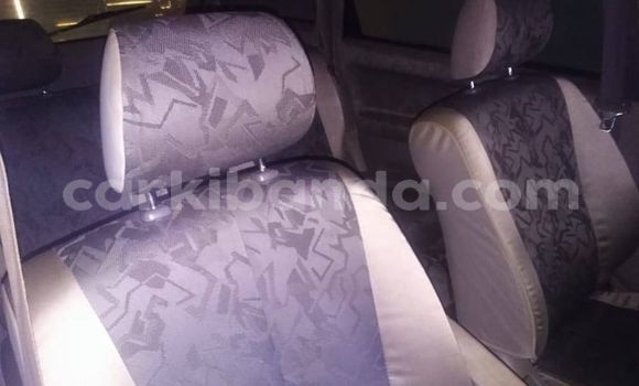 Nunua Ilio tumika Toyota Nadia Nyeusi Gari ndani ya Kampala nchini Uganda Nunua Ilio tumika Toyota Nadia Nyeusi Gari ndani ya Kampala nchini Uganda