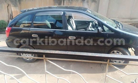 Nunua Ilio tumika Toyota Nadia Nyeusi Gari ndani ya Kampala nchini Uganda Nunua Ilio tumika Toyota Nadia Nyeusi Gari ndani ya Kampala nchini Uganda