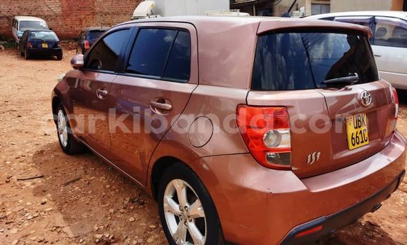 Nunua Ilio tumika Toyota IST Nyingine Gari ndani ya Kampala nchini Uganda Nunua Ilio tumika Toyota IST Nyingine Gari ndani ya Kampala nchini Uganda