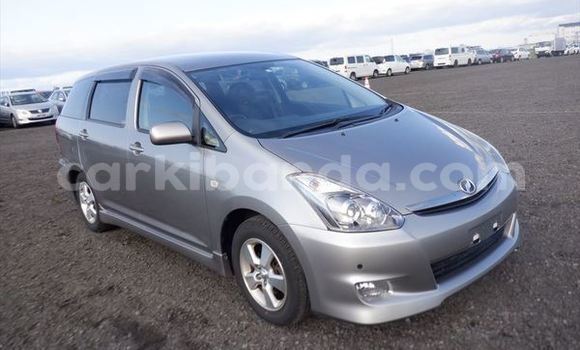 Buy Import Toyota Wish Other Car in Kampala in Uganda