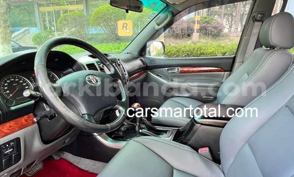 Buy Used Toyota Prado White Car in Bweyogerere in Central Buy Used Toyota Prado White Car in Bweyogerere in Central