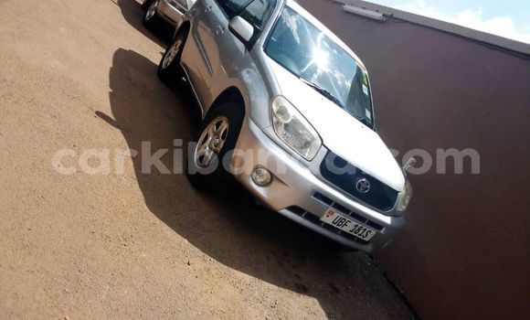 Acheter Occasion Voiture Toyota RAV4 Gris à Kampala, Ouganda Acheter Occasion Voiture Toyota RAV4 Gris à Kampala, Ouganda