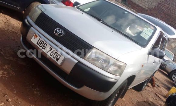 Acheter Occasion Voiture Toyota Succeed Gris à Kampala, Ouganda Acheter Occasion Voiture Toyota Succeed Gris à Kampala, Ouganda