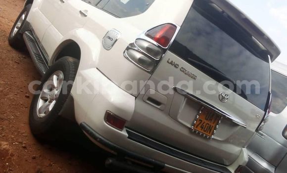 Acheter Occasion Voiture Toyota Land Cruiser Prado Blanc à Kampala, Ouganda Acheter Occasion Voiture Toyota Land Cruiser Prado Blanc à Kampala, Ouganda