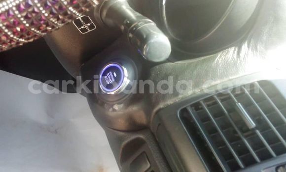 Acheter Occasion Voiture Toyota Harrier Blanc à Kampala, Ouganda Acheter Occasion Voiture Toyota Harrier Blanc à Kampala, Ouganda