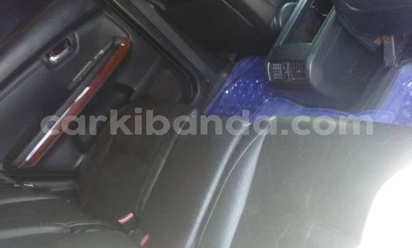 Acheter Occasion Voiture Toyota Harrier Blanc à Kampala, Ouganda Acheter Occasion Voiture Toyota Harrier Blanc à Kampala, Ouganda