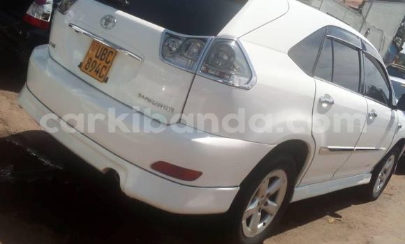 Acheter Occasion Voiture Toyota Harrier Blanc à Kampala, Ouganda Acheter Occasion Voiture Toyota Harrier Blanc à Kampala, Ouganda