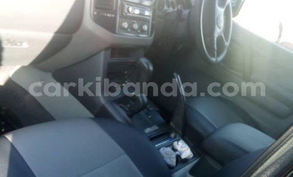 Acheter Occasion Voiture Mitsubishi Pajero Noir à Kampala, Ouganda Acheter Occasion Voiture Mitsubishi Pajero Noir à Kampala, Ouganda