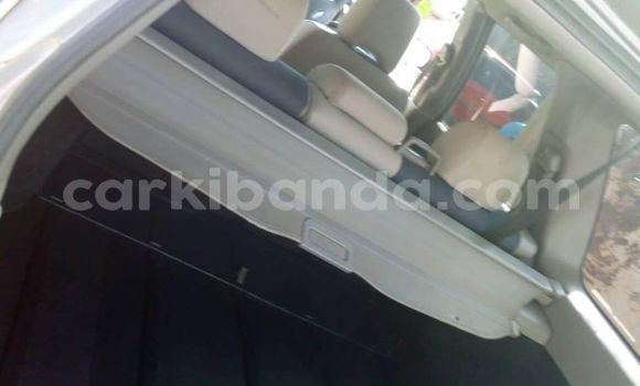 Acheter Occasion Voiture Subaru Forester Gris à Kampala, Ouganda Acheter Occasion Voiture Subaru Forester Gris à Kampala, Ouganda