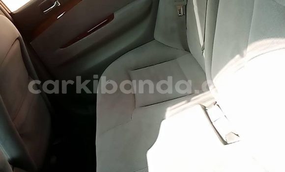 Acheter Occasion Voiture Toyota Mark II Gris à Kampala, Ouganda Acheter Occasion Voiture Toyota Mark II Gris à Kampala, Ouganda