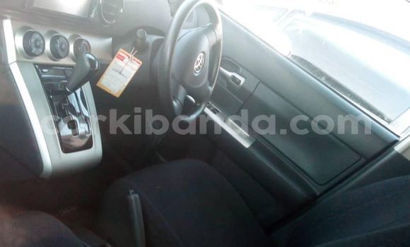 Acheter Occasion Voiture Toyota Corolla Rumion Blanc à Kampala, Ouganda Acheter Occasion Voiture Toyota Corolla Rumion Blanc à Kampala, Ouganda