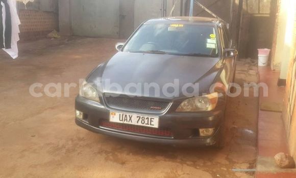 Acheter Occasion Voiture Toyota Altezza Autre à Kampala, Ouganda Acheter Occasion Voiture Toyota Altezza Autre à Kampala, Ouganda