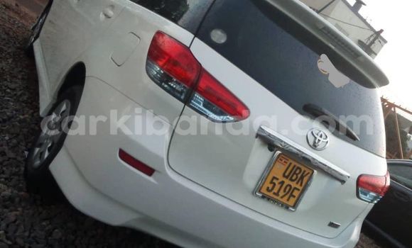 Acheter Occasion Voiture Toyota Wish Blanc à Kampala, Ouganda Acheter Occasion Voiture Toyota Wish Blanc à Kampala, Ouganda