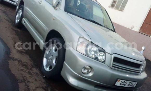 Acheter Occasion Voiture Toyota Kluger Gris à Kampala, Ouganda Acheter Occasion Voiture Toyota Kluger Gris à Kampala, Ouganda