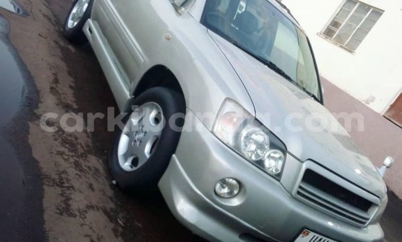 Acheter Occasion Voiture Toyota Kluger Gris à Kampala, Ouganda Acheter Occasion Voiture Toyota Kluger Gris à Kampala, Ouganda