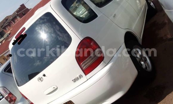 Acheter Occasion Voiture Toyota Spacio Blanc à Kampala, Ouganda Acheter Occasion Voiture Toyota Spacio Blanc à Kampala, Ouganda