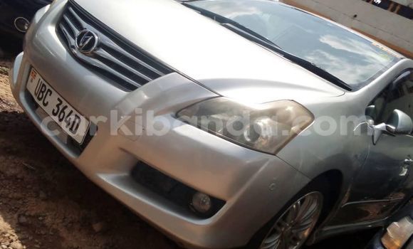 Acheter Occasion Voiture Toyota Blade Gris à Kampala, Ouganda Acheter Occasion Voiture Toyota Blade Gris à Kampala, Ouganda