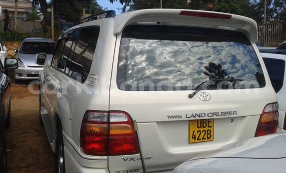 Buy Used Toyota Land Cruiser White Car in Kampala in Uganda Buy Used Toyota Land Cruiser White Car in Kampala in Uganda