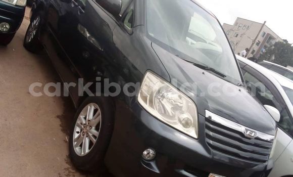 Acheter Occasion Voiture Toyota Noah Noir à Kampala, Ouganda