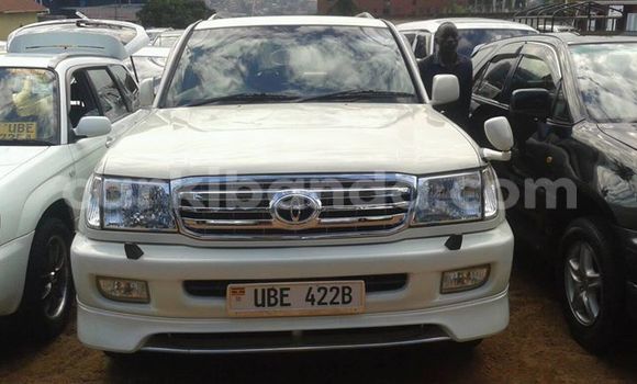 Buy Used Toyota Land Cruiser White Car in Kampala in Uganda Buy Used Toyota Land Cruiser White Car in Kampala in Uganda
