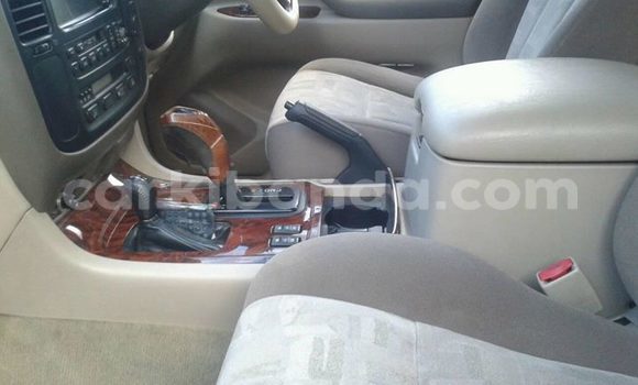 Buy Used Toyota Land Cruiser White Car in Kampala in Uganda Buy Used Toyota Land Cruiser White Car in Kampala in Uganda