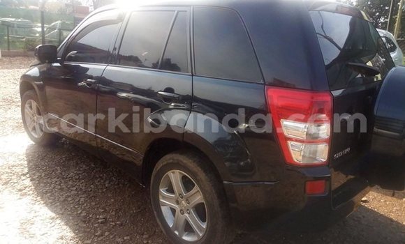 Nunua Ilio tumika Suzuki Grand Vitara Nyeusi Gari ndani ya Kampala nchini Uganda Nunua Ilio tumika Suzuki Grand Vitara Nyeusi Gari ndani ya Kampala nchini Uganda