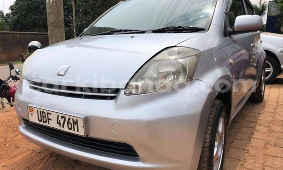 Nunua Ilio tumika Toyota Passo Fedha Gari ndani ya Kampala nchini Uganda