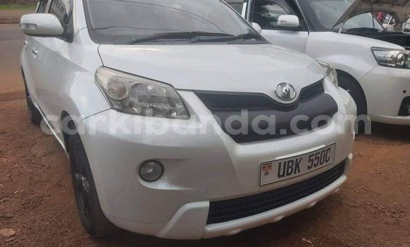 Buy Used Toyota IST White Car in Kampala in Uganda Buy Used Toyota IST White Car in Kampala in Uganda