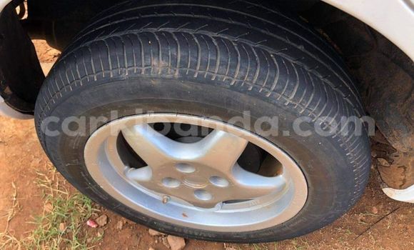 Buy Used Toyota Sienta White Car in Kampala in Uganda Buy Used Toyota Sienta White Car in Kampala in Uganda