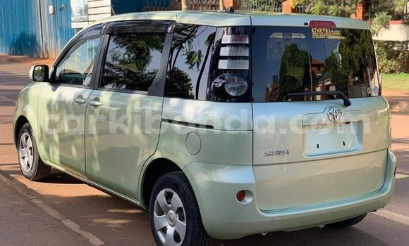 Buy Used Toyota Sienta Green Car in Kampala in Uganda Buy Used Toyota Sienta Green Car in Kampala in Uganda