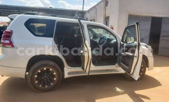 Buy Used Toyota Land Cruiser White Car in Kampala in Uganda Buy Used Toyota Land Cruiser White Car in Kampala in Uganda