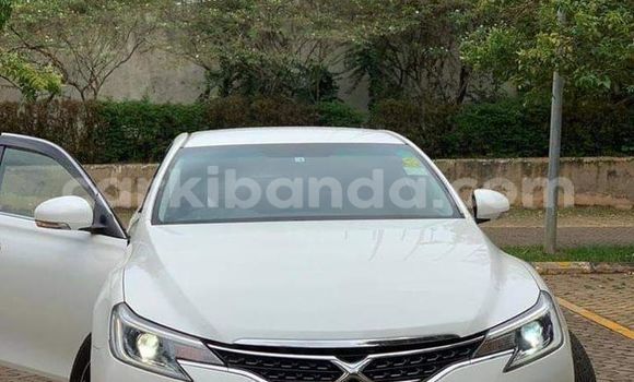 Buy Used Toyota Matrix White Car in Kampala in Uganda Buy Used Toyota Matrix White Car in Kampala in Uganda