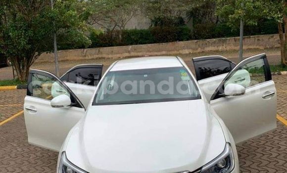 Buy Used Toyota Matrix White Car in Kampala in Uganda Buy Used Toyota Matrix White Car in Kampala in Uganda