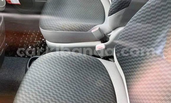 Buy Used Toyota Sienta Silver Car in Kampala in Uganda Buy Used Toyota Sienta Silver Car in Kampala in Uganda