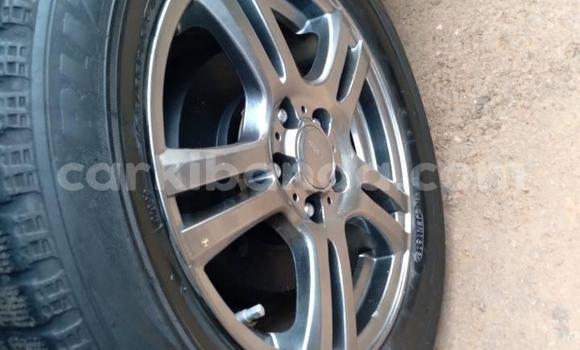 Gura Yakoze Subaru Impreza Silver Imodoka i Kampala mu Uganda Gura Yakoze Subaru Impreza Silver Imodoka i Kampala mu Uganda