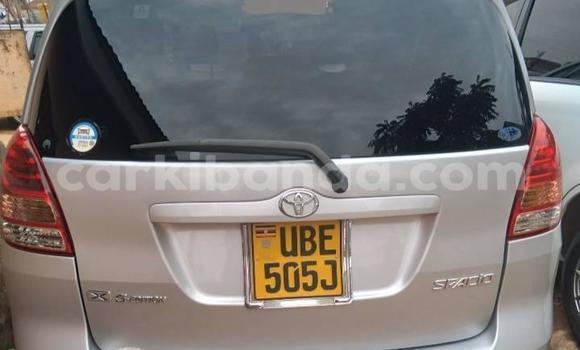 Gura Yakoze Toyota Spacio Silver Imodoka i Kampala mu Uganda Gura Yakoze Toyota Spacio Silver Imodoka i Kampala mu Uganda
