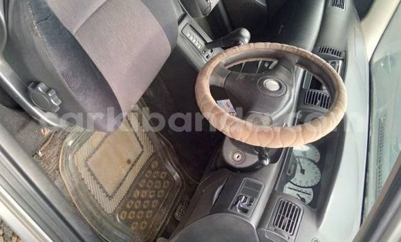 Acheter Occasion Voiture Toyota Fielder Gris à Kampala, Ouganda Acheter Occasion Voiture Toyota Fielder Gris à Kampala, Ouganda