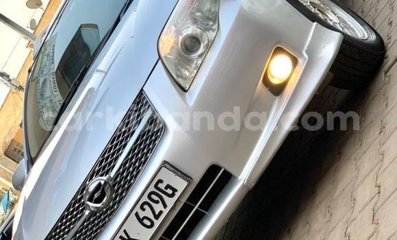 Nunua Ilio tumika Toyota Fielder Fedha Gari ndani ya Kampala nchini Uganda