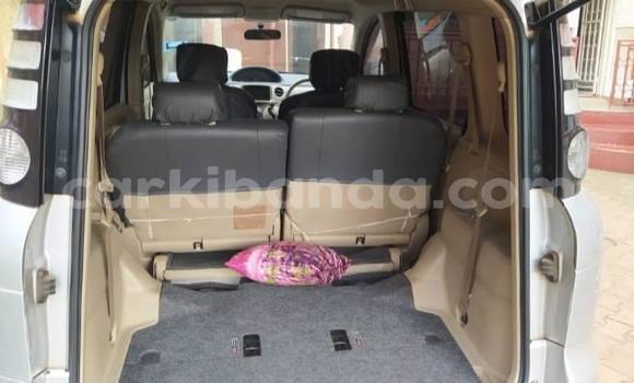 Gura Yakoze Toyota Sienta Silver Imodoka i Kampala mu Uganda Gura Yakoze Toyota Sienta Silver Imodoka i Kampala mu Uganda