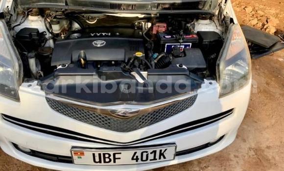 Gura Yakoze Toyota Ractis White Imodoka i Kampala mu Uganda Gura Yakoze Toyota Ractis White Imodoka i Kampala mu Uganda