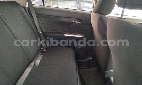 Acheter Occasion Voiture Toyota Corolla Rumion Blanc à Kampala, Ouganda Acheter Occasion Voiture Toyota Corolla Rumion Blanc à Kampala, Ouganda