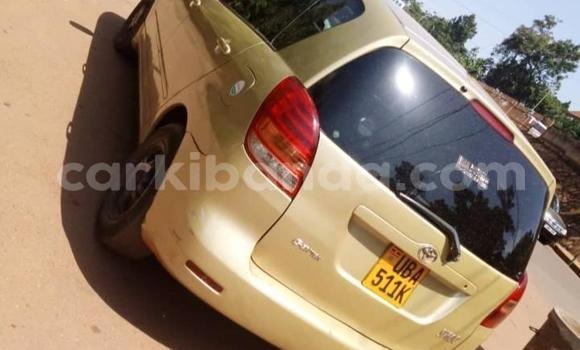 Acheter Occasion Voiture Toyota Spacio Marron à Kampala, Ouganda Acheter Occasion Voiture Toyota Spacio Marron à Kampala, Ouganda