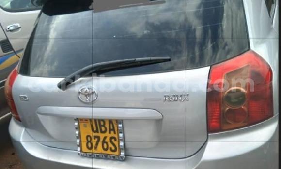 Acheter Occasion Voiture Toyota Runx Gris à Kampala, Ouganda Acheter Occasion Voiture Toyota Runx Gris à Kampala, Ouganda