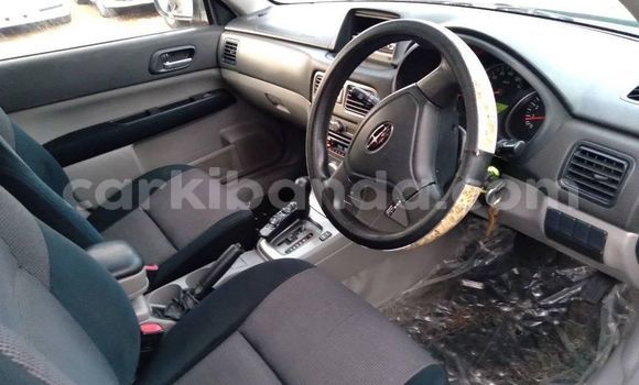 Acheter Occasion Voiture Subaru Forester Gris à Kampala, Ouganda Acheter Occasion Voiture Subaru Forester Gris à Kampala, Ouganda